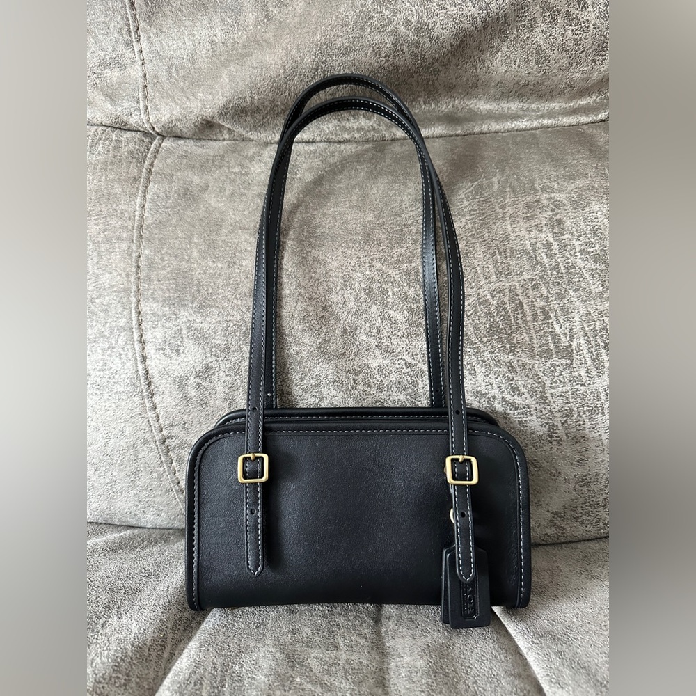 SOLD Coach Swing Zip 20 NWOT - Never used